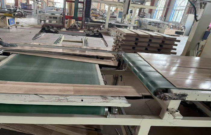 MINGZUN flooring factory production line